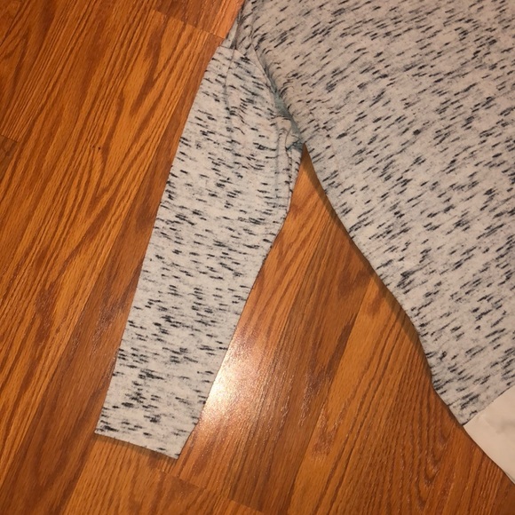 Shirt - Picture 2 of 4